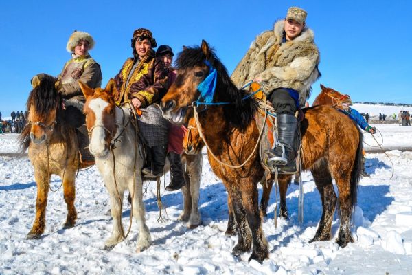 Team of Oarsmen Horsemen